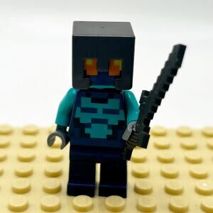 LEGO Minecraft Minifigure Nether Adventurer (Genuine) EUC